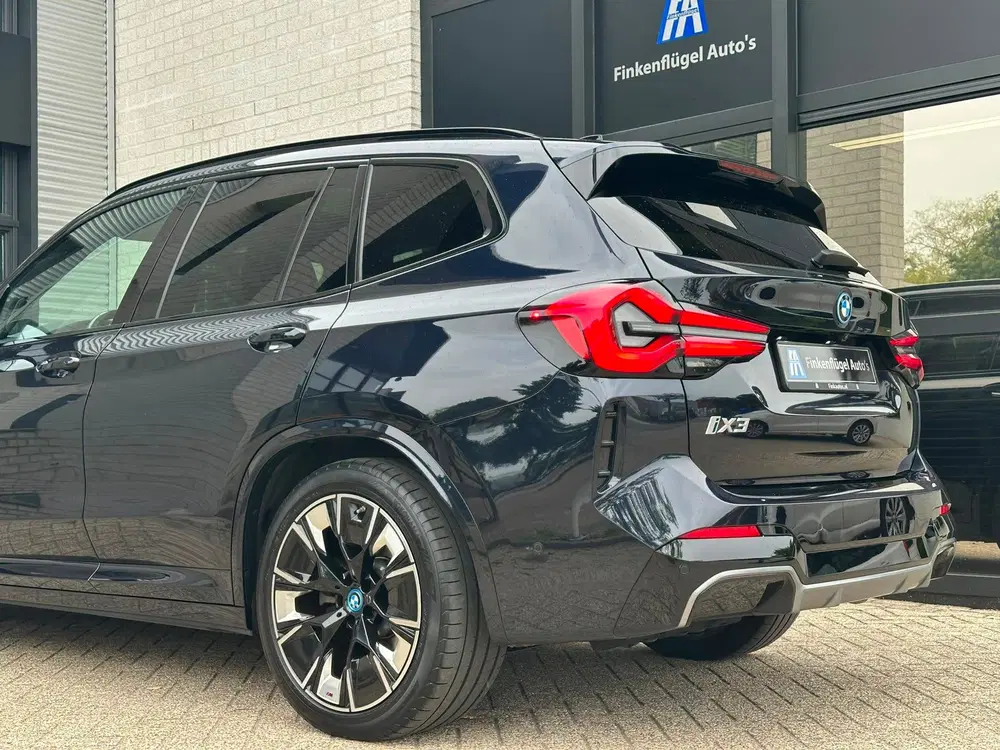 BMW iX3 M-Sport uit 2022, foto 6
