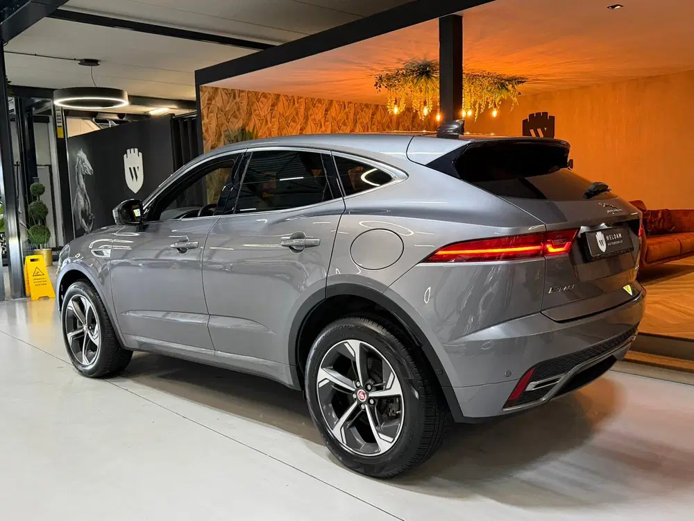 Jaguar E-Pace 1.5 P300e AWD R-Dynamic SE AWD 309PK 93%SO uit 2021, foto 10