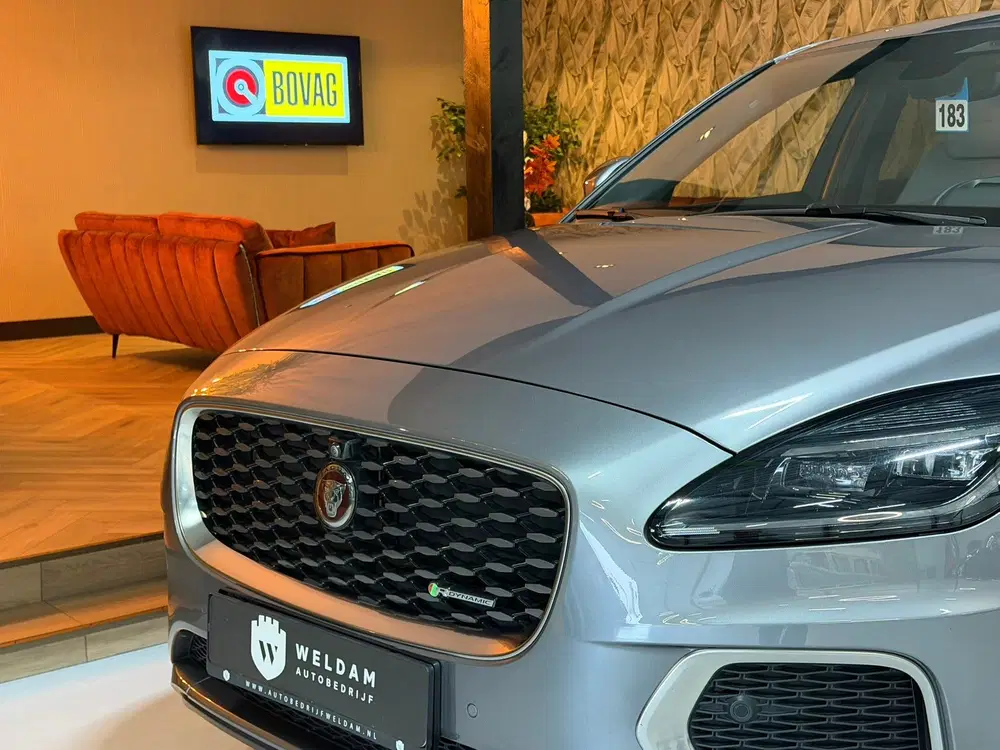 Jaguar E-Pace 1.5 P300e AWD R-Dynamic SE AWD 309PK 93%SO uit 2021, foto 15