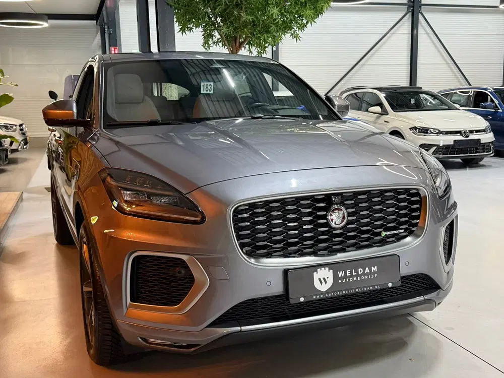Jaguar E-Pace 1.5 P300e AWD R-Dynamic SE AWD 309PK 93%SO uit 2021, foto 8
