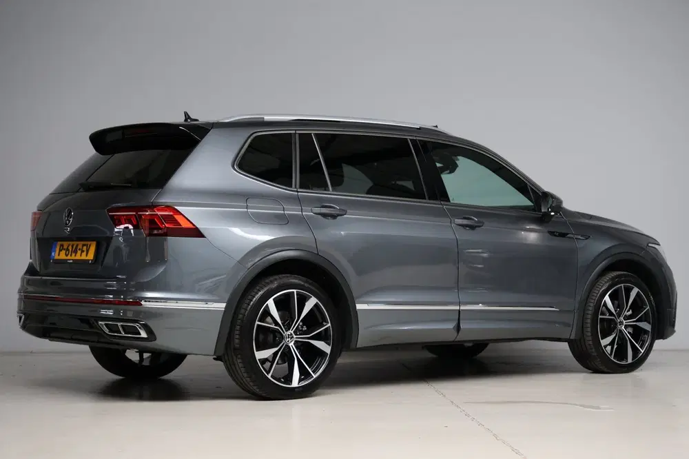 Volkswagen Tiguan Allspace 1.5 TSI R-Line 7p uit 2022, foto 2