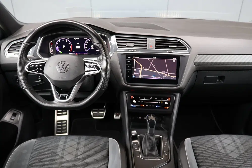 Volkswagen Tiguan Allspace 1.5 TSI R-Line 7p uit 2022, foto 3
