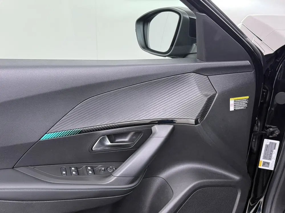 Peugeot 2008 1.2 PureTech Allure Pack Automaat uit 2021, foto 13