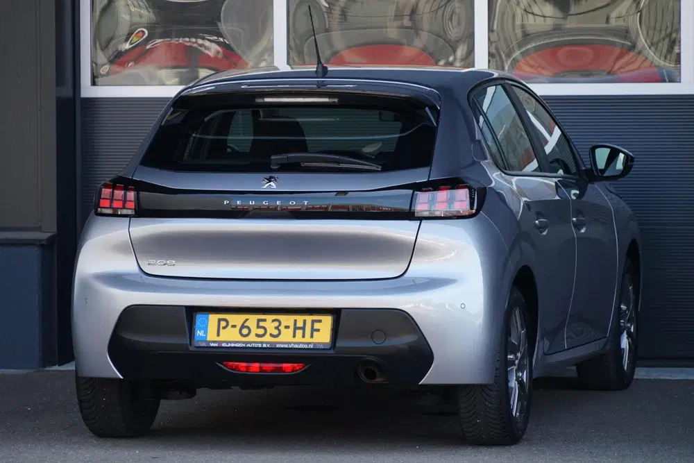 Peugeot 208 1.2 PureTech Active Pack NL uit 2022, foto 2