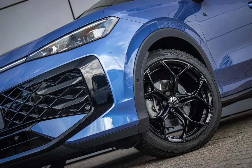 Volkswagen T-Roc 1.5 eTSI 150pk DSG R-Line First Edition uit 2025, foto 6