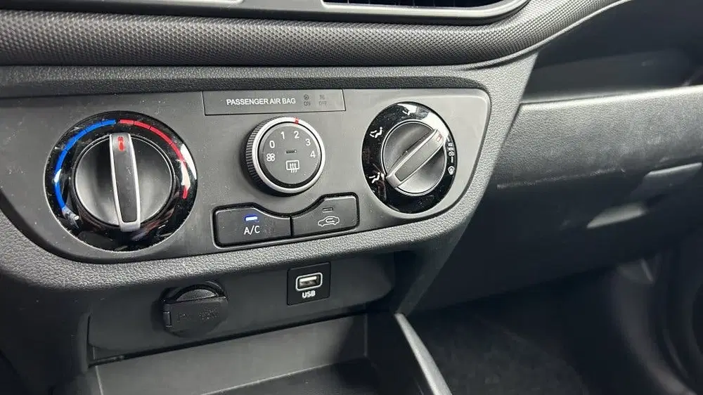 Hyundai i10 1.0 uit 2021, foto 8