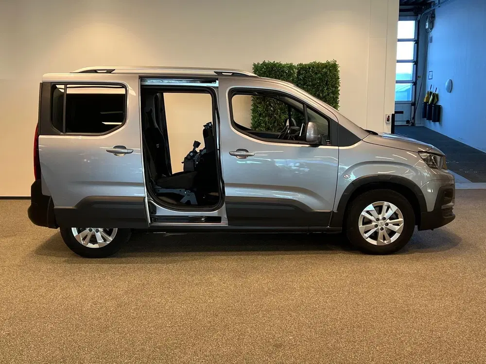 Peugeot Rifter L1 Rolstoelauto Automaat 3+1 of 5+0 uit 2021, foto 9