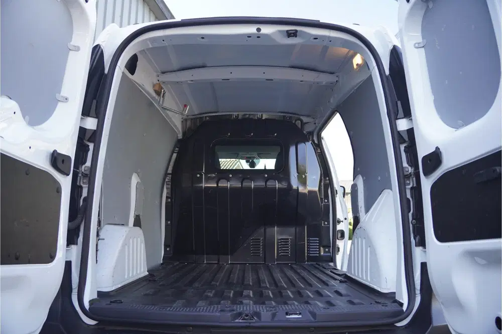 Renault Express 1.3 TCe uit 2021, foto 15