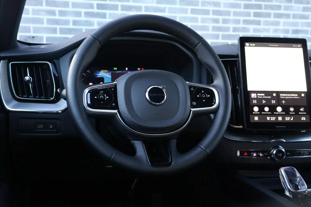 Volvo XC60 2.0 T6 Plug-in hybrid AWD Ultra Black Edit uit 2026, foto 9