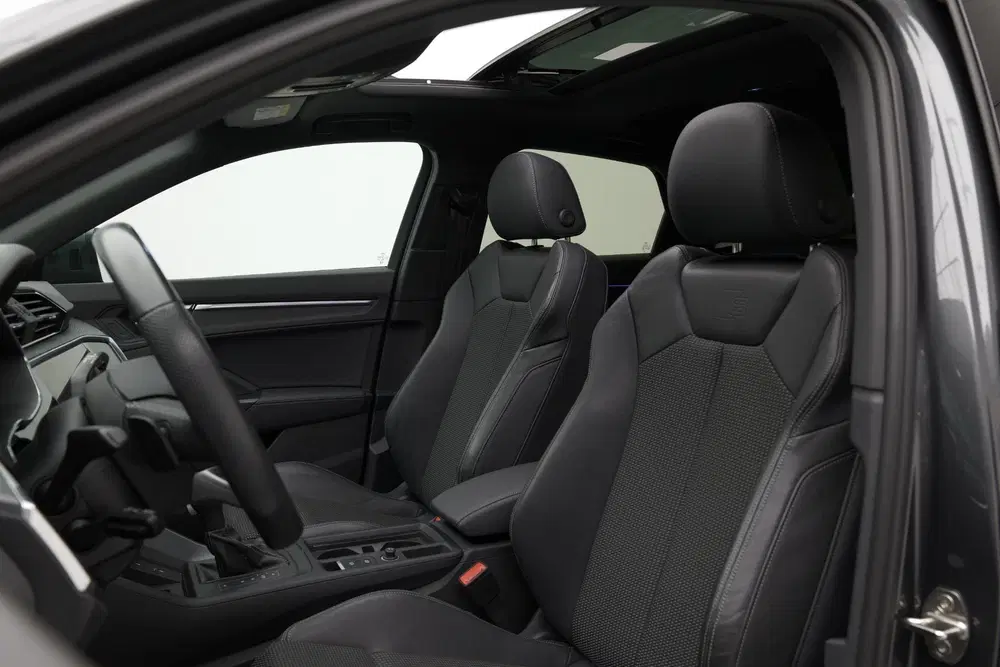 Audi Q3 35 TFSI S Edition uit 2023, foto 7