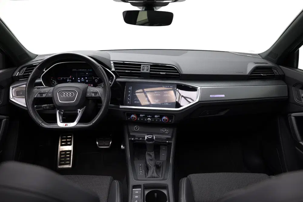 Audi Q3 35 TFSI S Edition uit 2023, foto 9