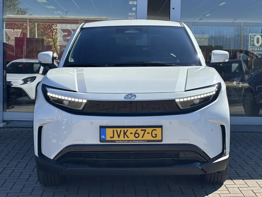 Toyota Urban Cruiser Executive 61 kWh uit 2026, foto 5