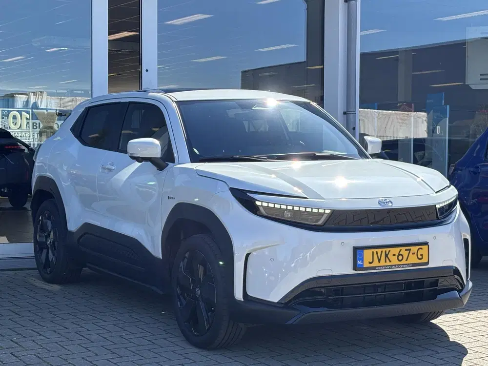 Toyota Urban Cruiser Executive 61 kWh uit 2026, foto 6