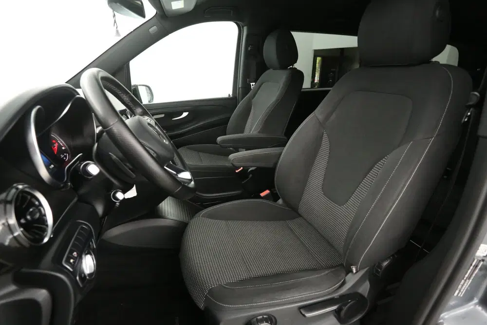 Mercedes-Benz EQV XL Extra Lang 90 kWh uit 2021, foto 14