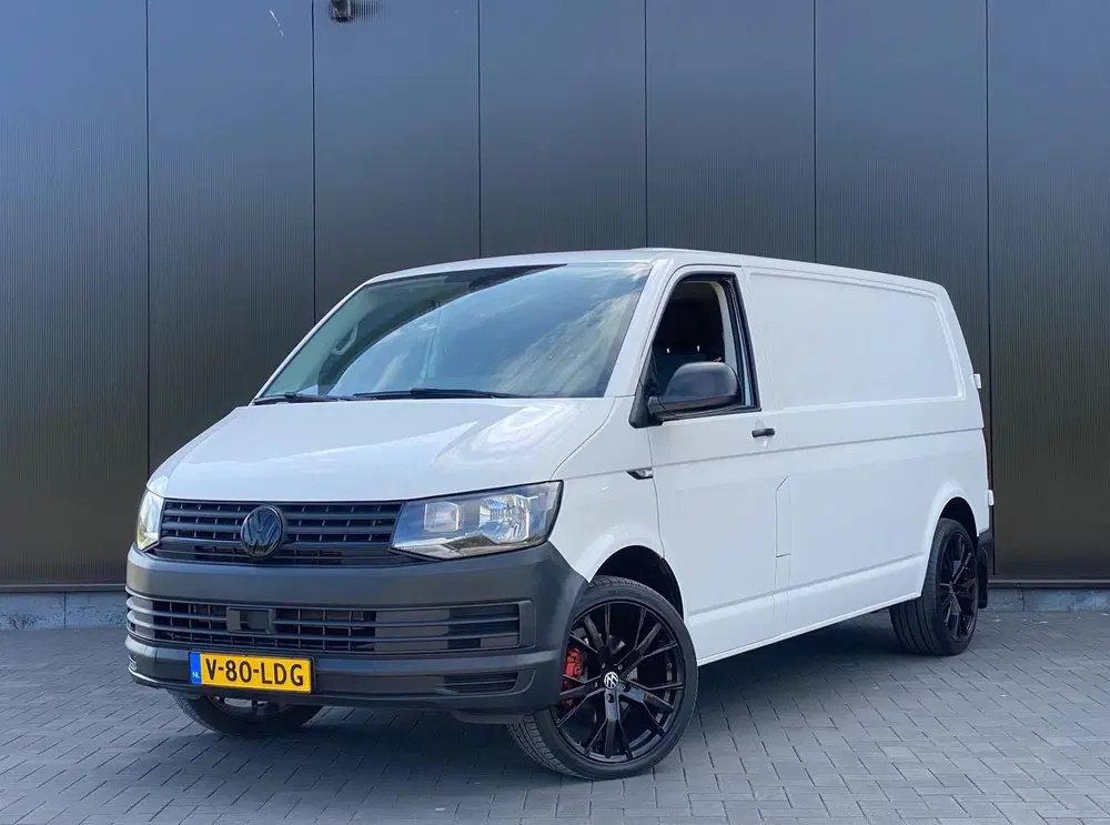 Volkswagen Transporter 2.0 TDI 150pk DSG L2H1 uit 2019