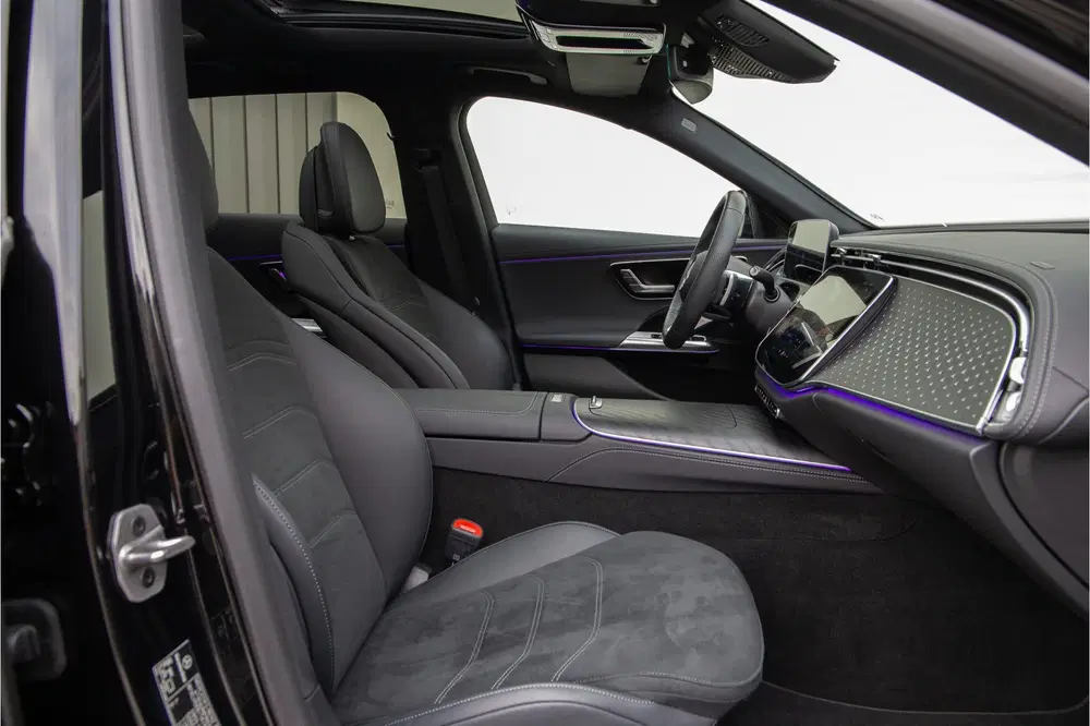 Mercedes-Benz E-Klasse 300 e AMG Premium uit 2025, foto 14