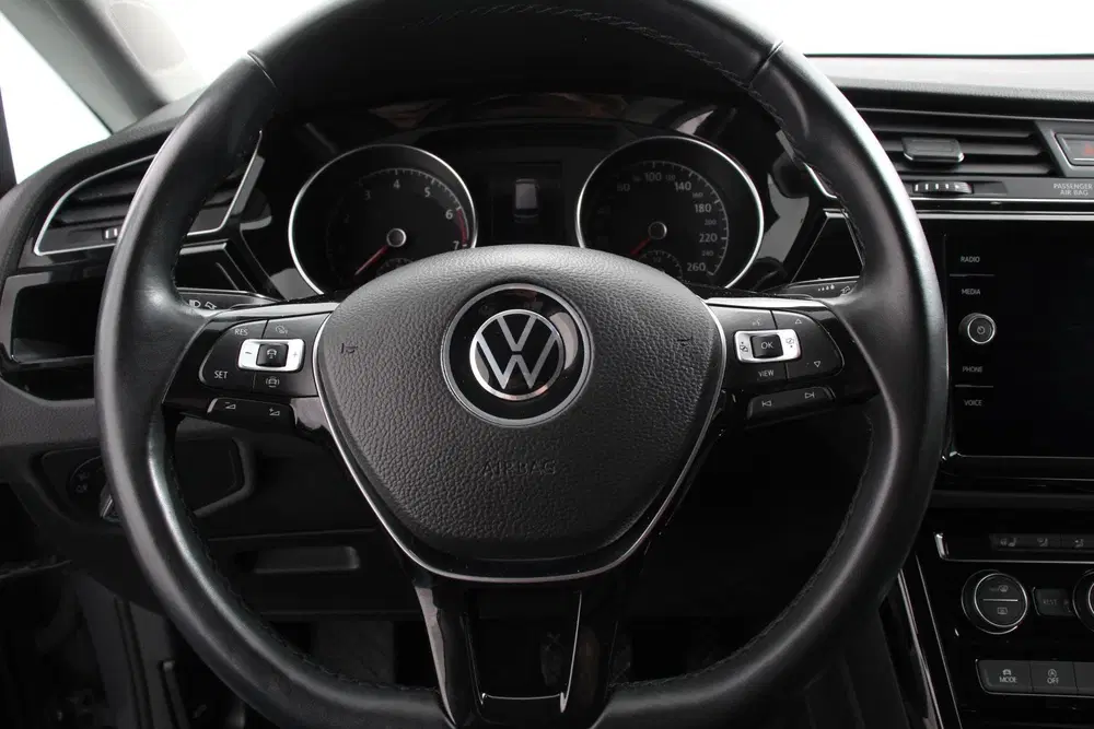 Volkswagen Touran 1.5 TSI DSG Highline 7p Navigatie Apple Ca uit 2021, foto 14