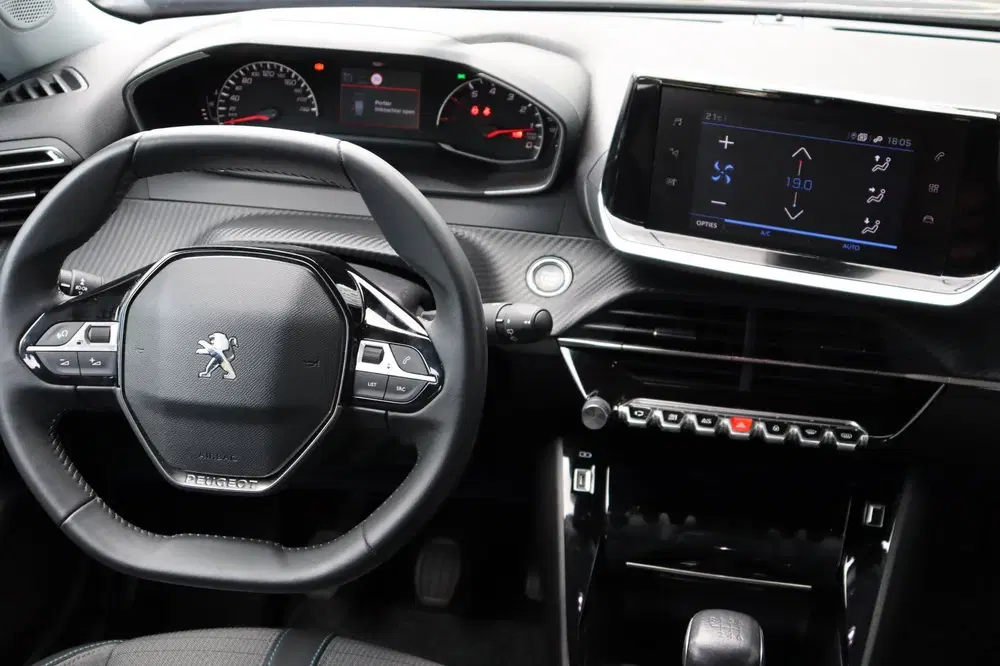Peugeot 2008 1.2 PT 96kw Allure Pack orgNL a-camera uit 2021, foto 14