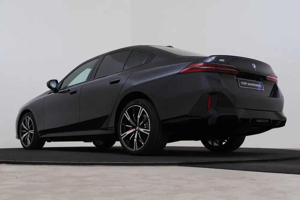BMW i5 eDrive40 M Sport uit 2026, foto 11