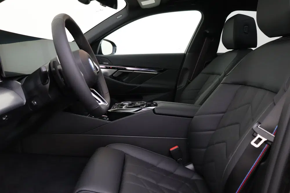 BMW i5 eDrive40 M Sport uit 2026, foto 12