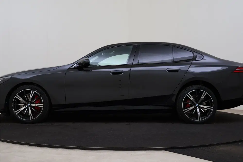 BMW i5 eDrive40 M Sport uit 2026, foto 14