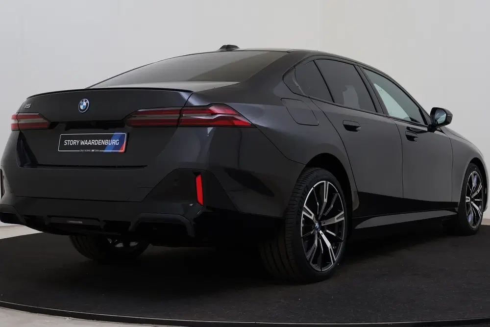 BMW i5 eDrive40 M Sport uit 2026, foto 2