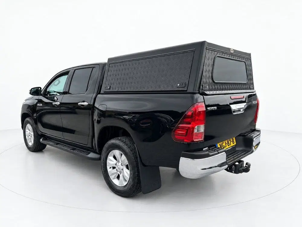 Toyota Hilux 2.4 D-4D COMFORT uit 2020, foto 8