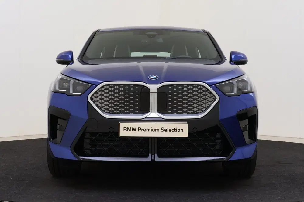 BMW iX2 eDrive20 M Sport uit 2025, foto 4
