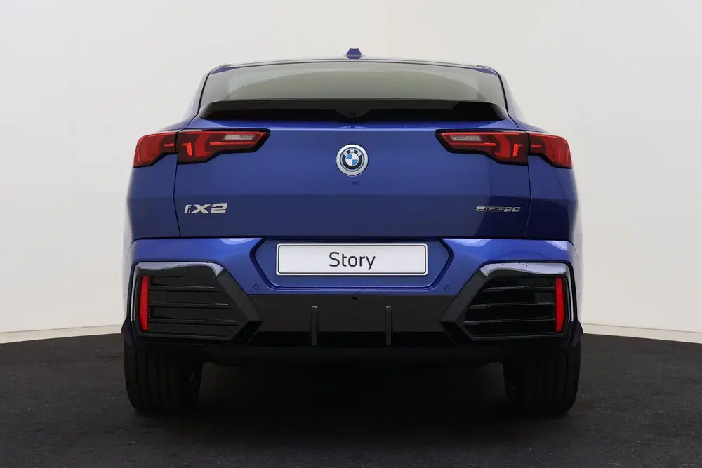 BMW iX2 eDrive20 M Sport uit 2025, foto 5