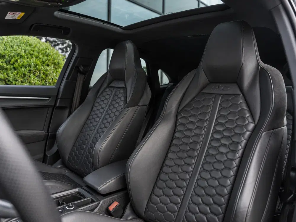 Audi RS Q3 Sportback 2.5 TFSI Quattro uit 2021, foto 14