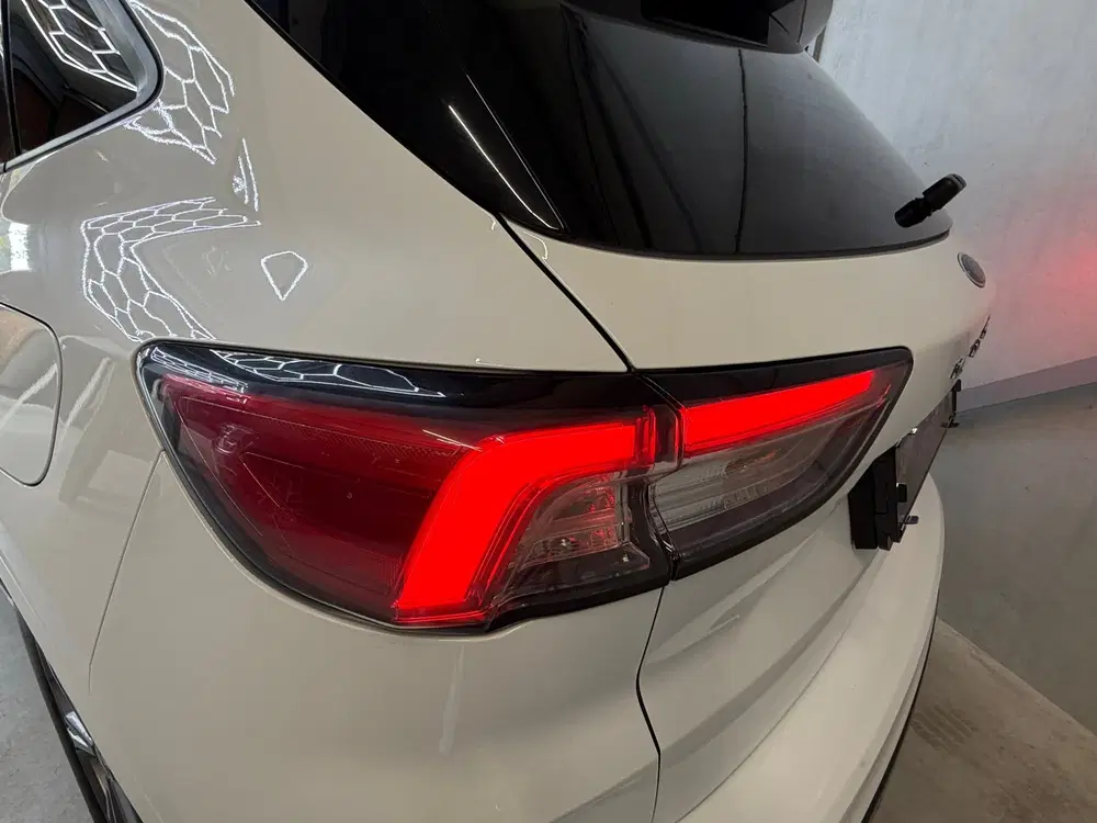 Ford Kuga 2.5 PHEV ST-Line X uit 2023, foto 11