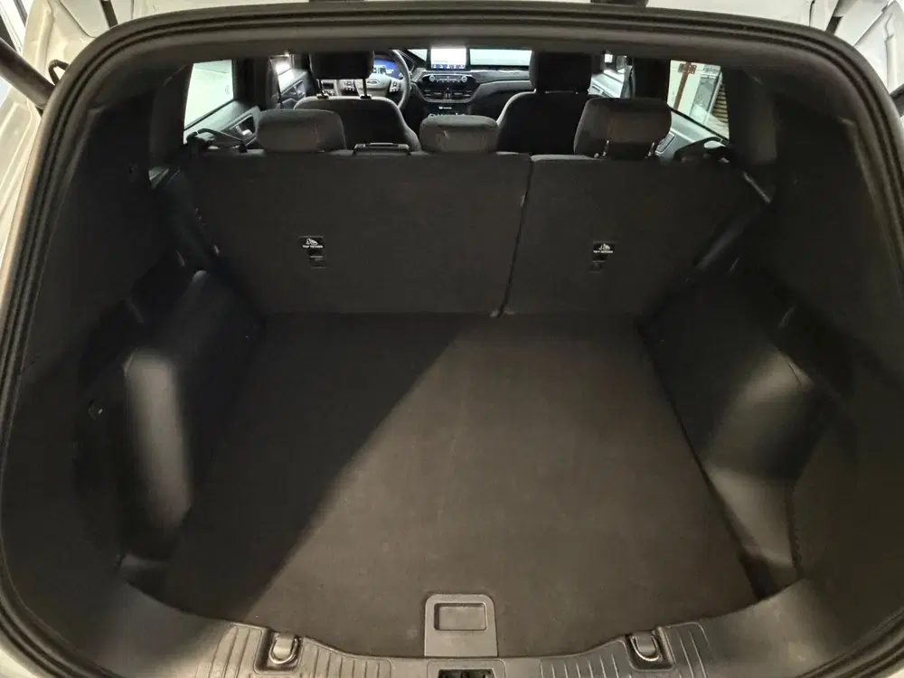Ford Kuga 2.5 PHEV ST-Line X uit 2023, foto 13