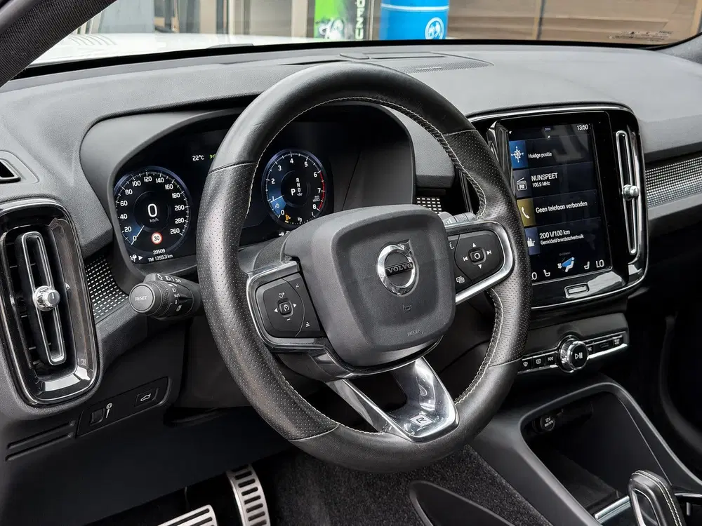 Volvo XC40 1.5 T3 R-Design uit 2019, foto 3