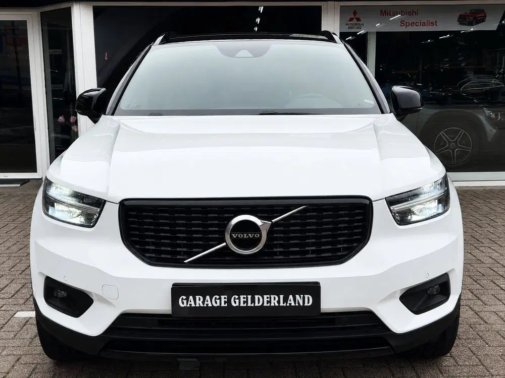 Volvo XC40 1.5 T3 R-Design uit 2019, foto 5