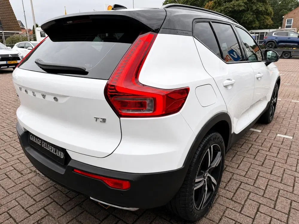 Volvo XC40 1.5 T3 R-Design uit 2019, foto 8