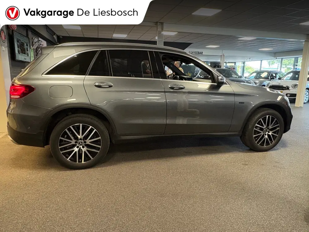 Mercedes-Benz GLC 300e 4MATIC Premium Plus uit 2020, foto 11