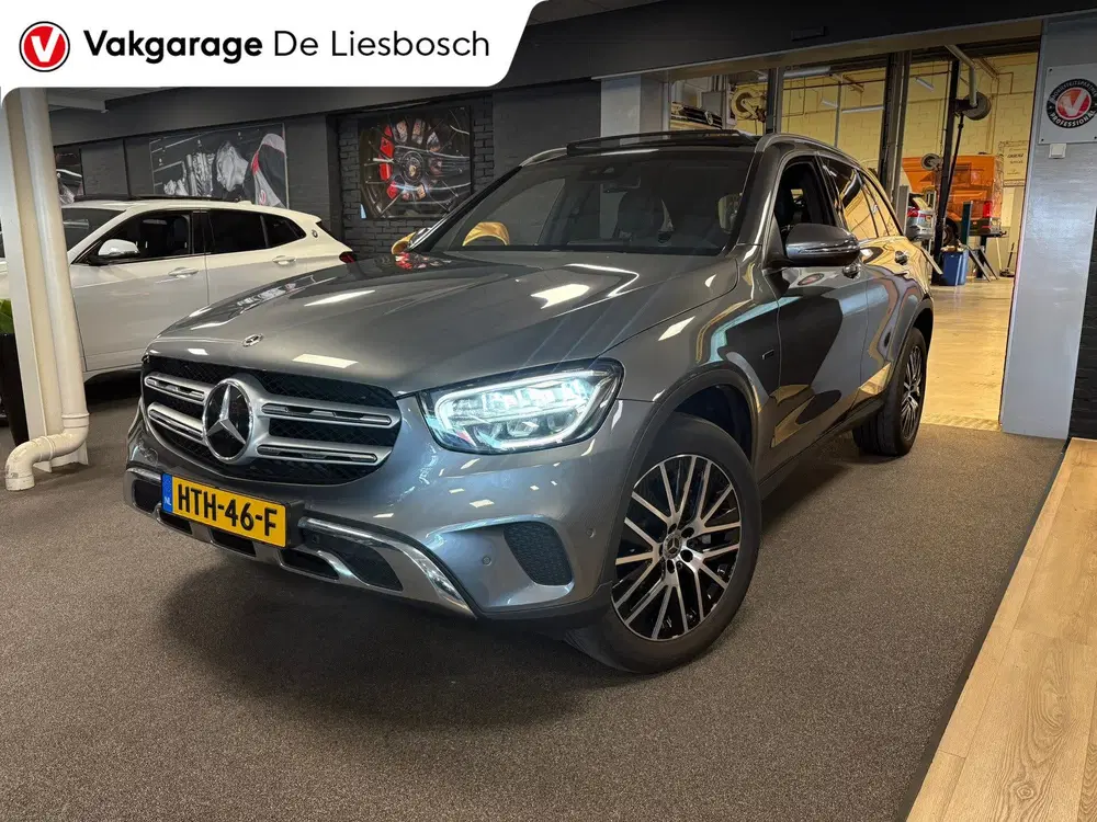 Mercedes-Benz GLC 300e 4MATIC Premium Plus uit 2020, foto 3