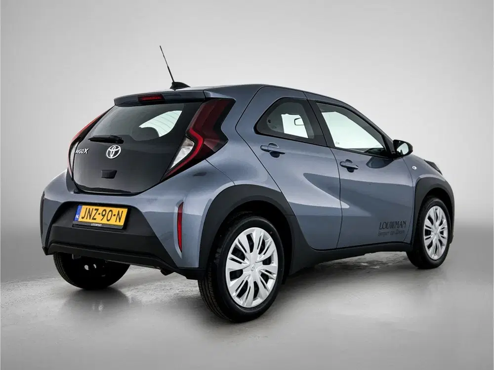 Toyota Aygo X 1.0 VVT-i MT Play uit 2025, foto 2