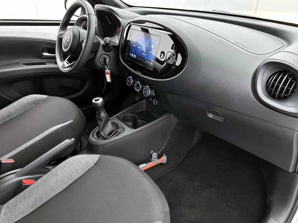 Toyota Aygo X 1.0 VVT-i MT Play uit 2025, foto 6