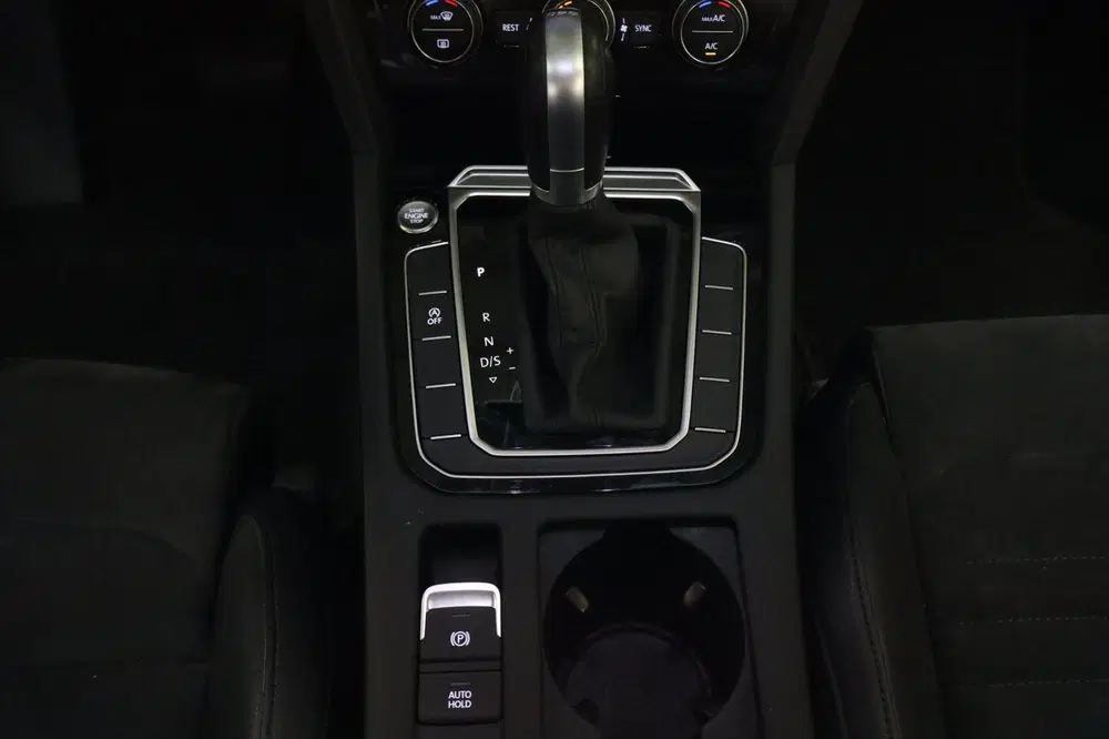 Volkswagen Passat 2.0 TDI Comfortline Business uit 2019, foto 13