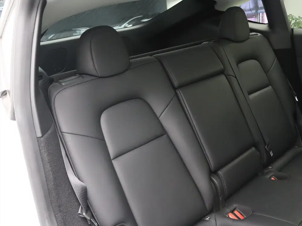 Tesla Model Y Long Range AWD 75kWh 351pk 95.2% SoH [ TRE uit 2023, foto 15