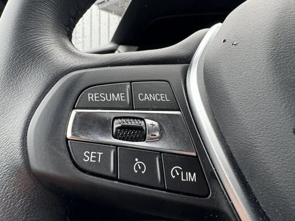 BMW 1-serie 116i uit 2023, foto 9