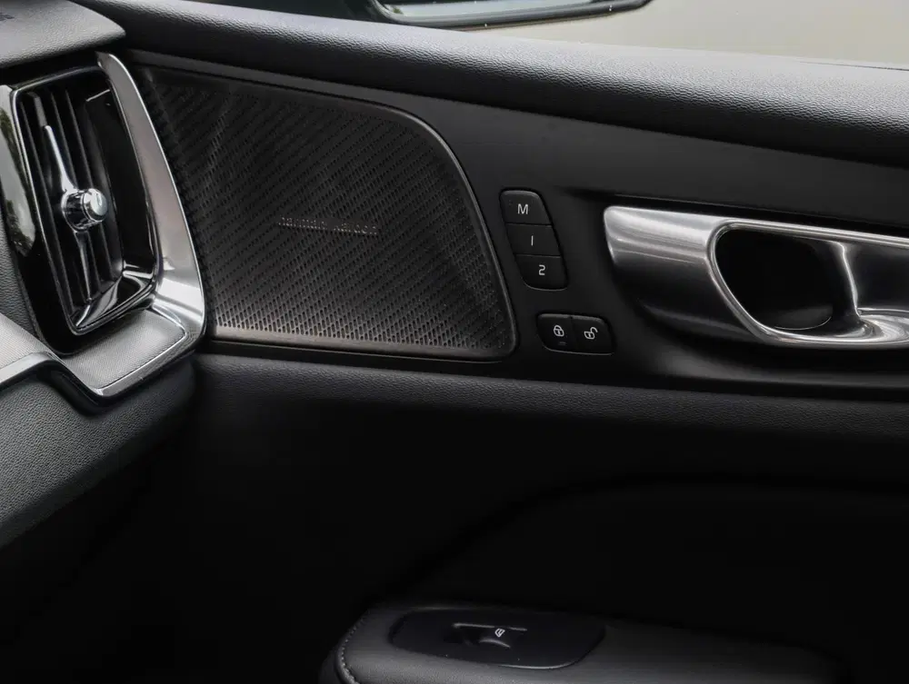 Volvo V60 T8 AWD Plus Dark Forest Lake Pano 360 Cam uit 2026, foto 11