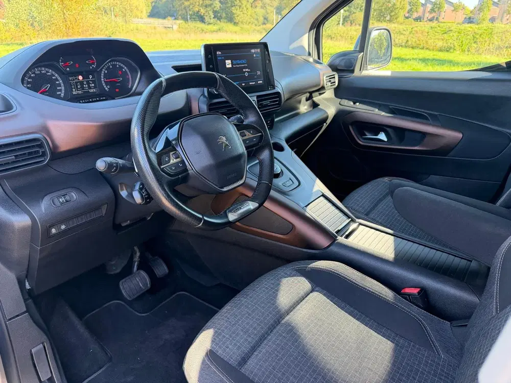 Peugeot Rifter 1.2 Puretech GT-Line uit 2019, foto 2