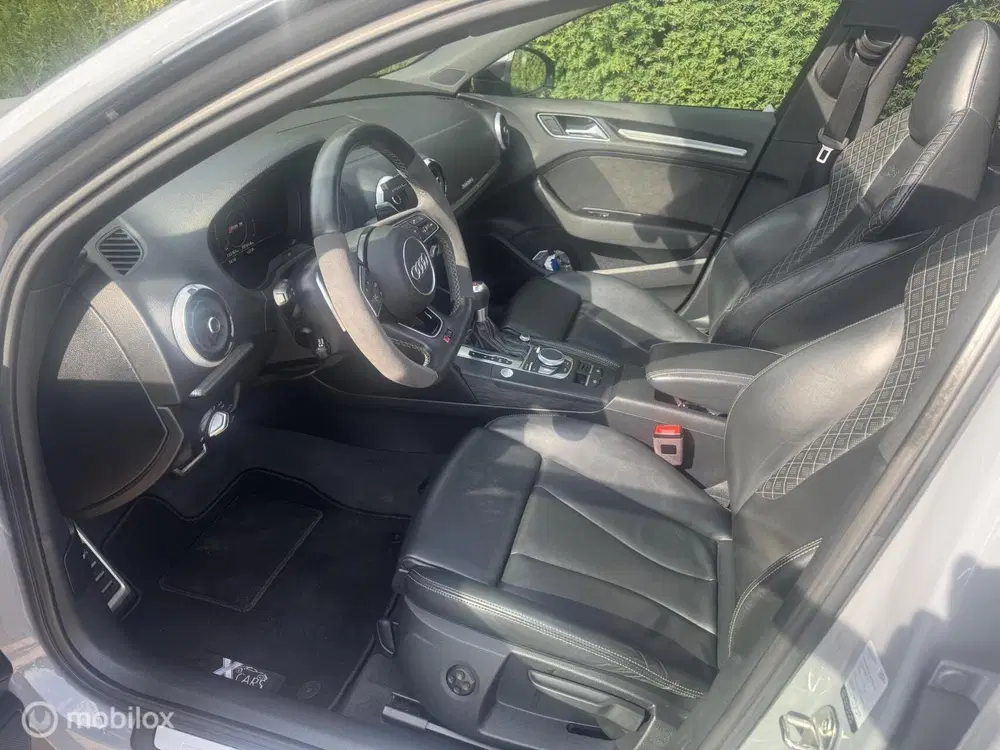 Audi RS3 2.5 TFSI RS3 quattro PANO uit 2019, foto 15