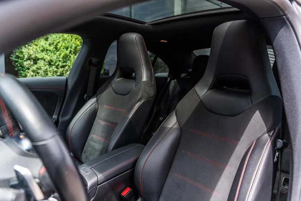 Mercedes-Benz CLA Mercedes CLA-klasse 200 AMG uit 2020, foto 13