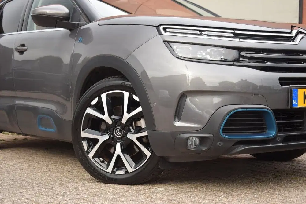 Citroën C5 Aircross Citroen C5 Aircross 1.6 Plug-in Hybrid 225 uit 2021, foto 11