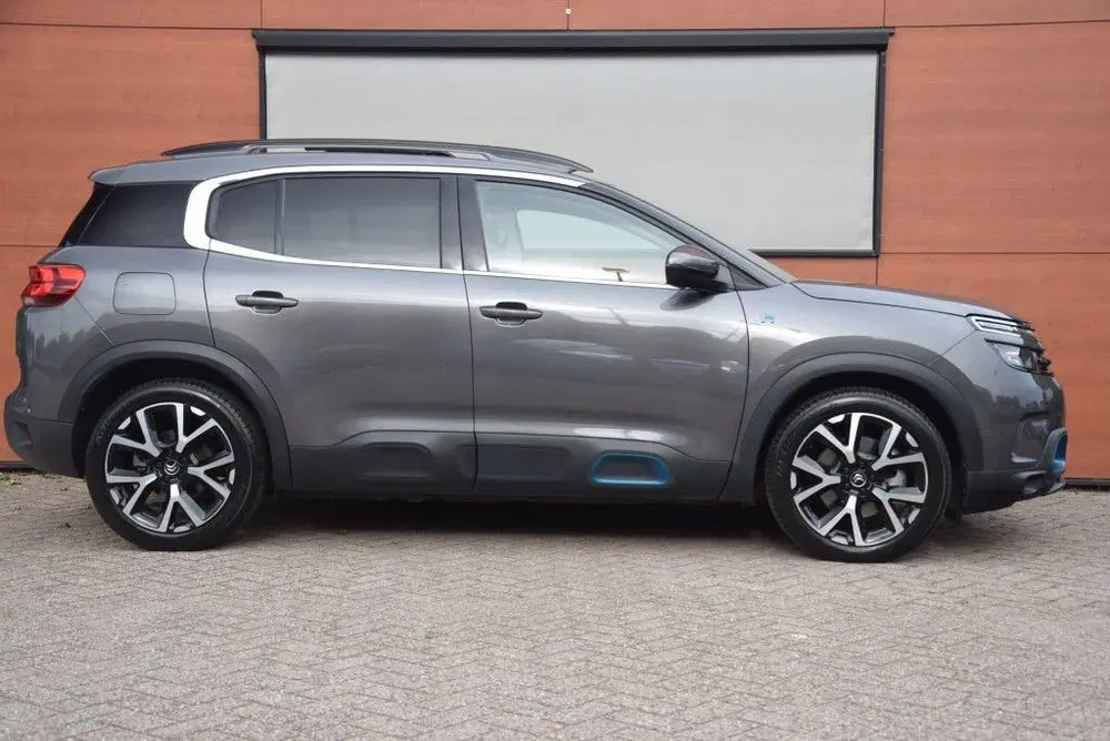 Citroën C5 Aircross Citroen C5 Aircross 1.6 Plug-in Hybrid 225 uit 2021, foto 12