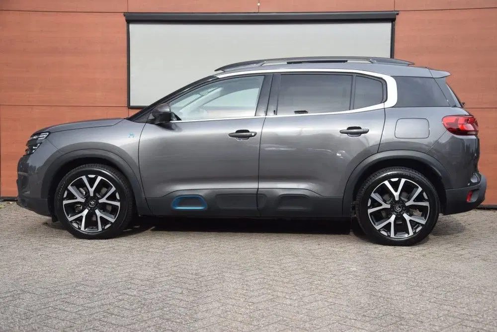 Citroën C5 Aircross Citroen C5 Aircross 1.6 Plug-in Hybrid 225 uit 2021, foto 14