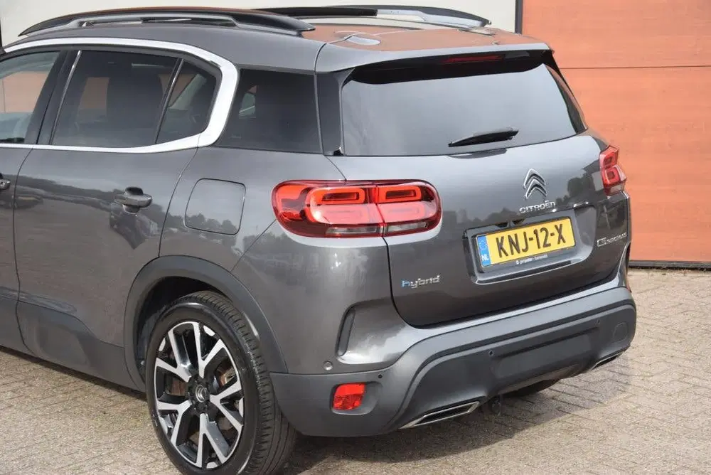 Citroën C5 Aircross Citroen C5 Aircross 1.6 Plug-in Hybrid 225 uit 2021, foto 15